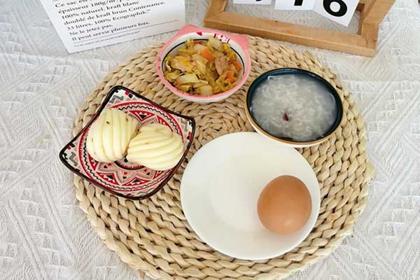  早餐